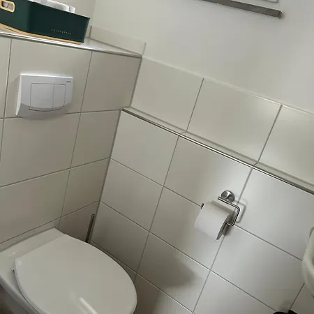 Monteurhaus Business-house Mit 7 Schlafzimmern