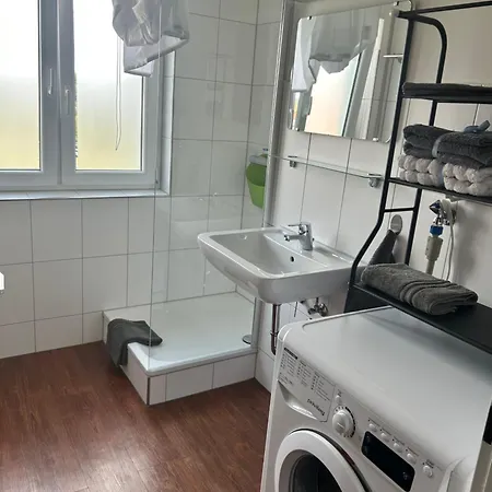 Monteurhaus Business-house Mit 7 Schlafzimmern 別荘